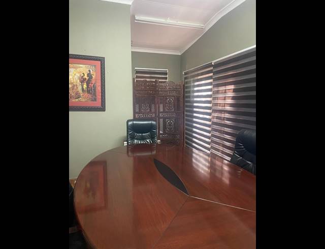 3 BEDROOM HOUSE FOR SALE IN SUNNYSIDE